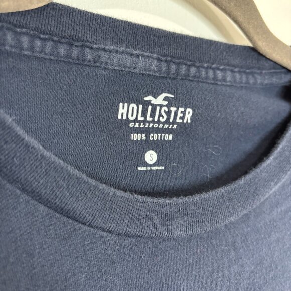 Men's Hollister Navy Curved Hem Tee with Logo Size Small - Picture 2 of 3